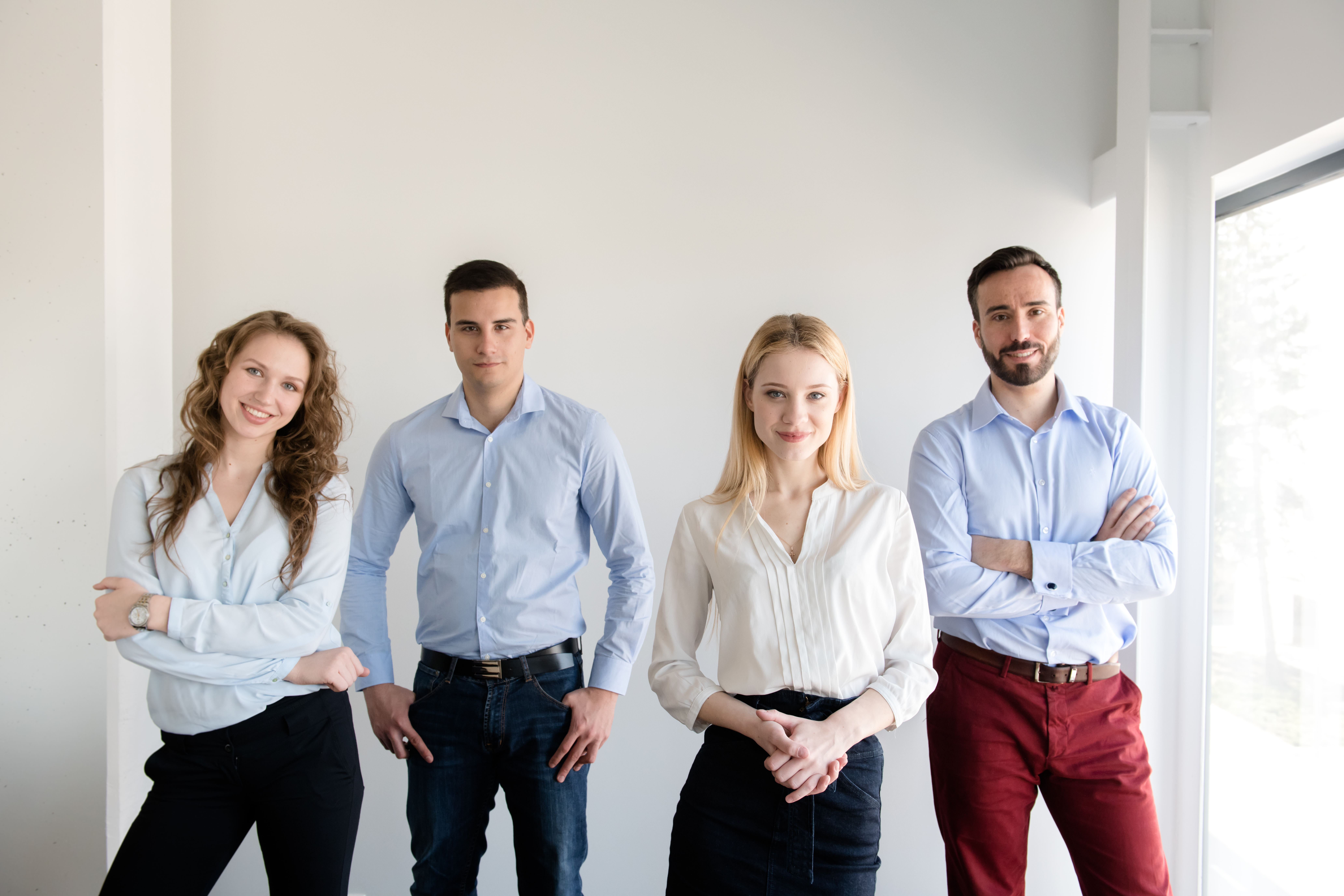 A small team of customer acquisition strategists